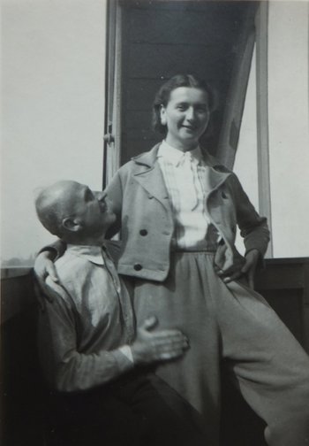 Johanna und Josef Hegenbarth auf dem Balkon ihres Hauses