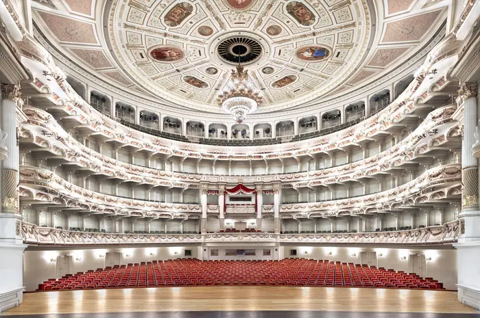 Blick in den Zuschauerraum der Semperoper