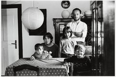 Christian Borchert, Familie W. (Pädagogische Betreuerin, Mitarbeiter beim Dresdner An- und Verkauf), Dresden, 1987