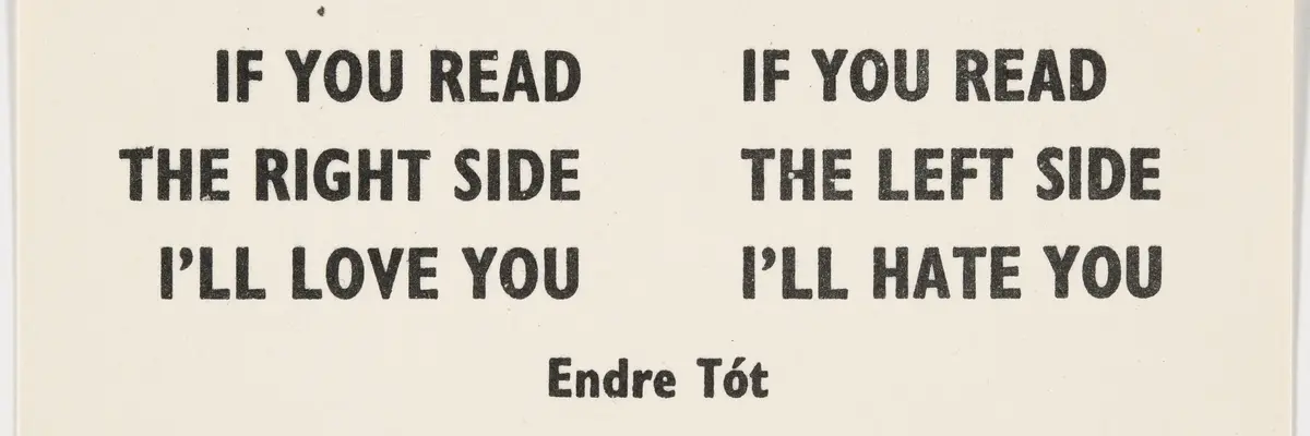 Zwei Schriftzüge gegenübergestellt.