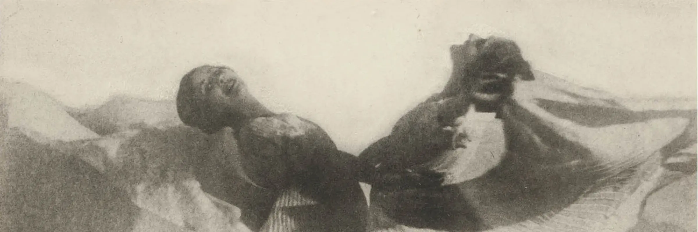 Fotografie von zwei tanzenden Frauen